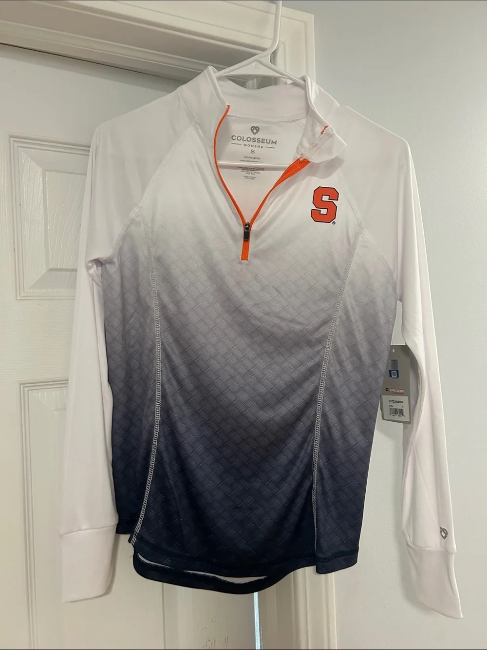 Colosseum women’s White-to-Gray Gradient Quarter-Zip Pullover - Syracuse